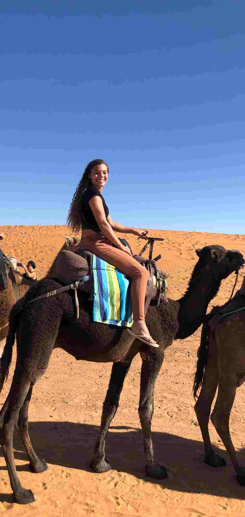 Alyssa Flores, Spain